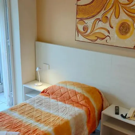 Ristorante Miramare ホテル 2*