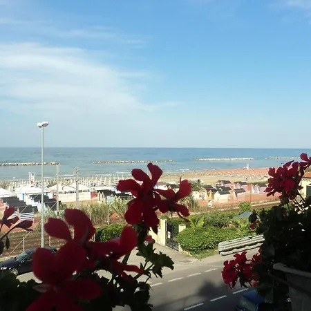 ホテル Ristorante Miramare 2*