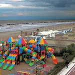 Ristorante Miramare 2* ペザロ